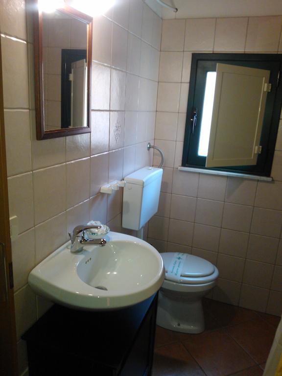 La Vecchia Forgia Hotel Lascari Habitación foto